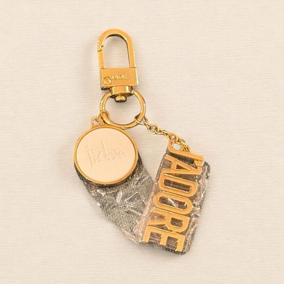 Dior Luxurious Gold J'Adore Keychain - Picture 1 of 3